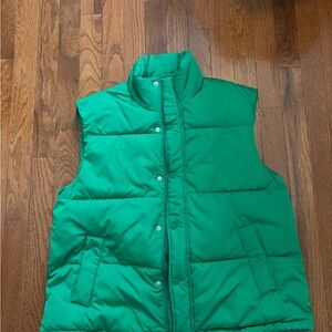 Wondershop Green Vest NWT